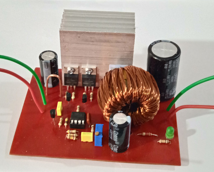 ماژول Buck Boost (کاهنده و افزاینده DC شش آمپری)